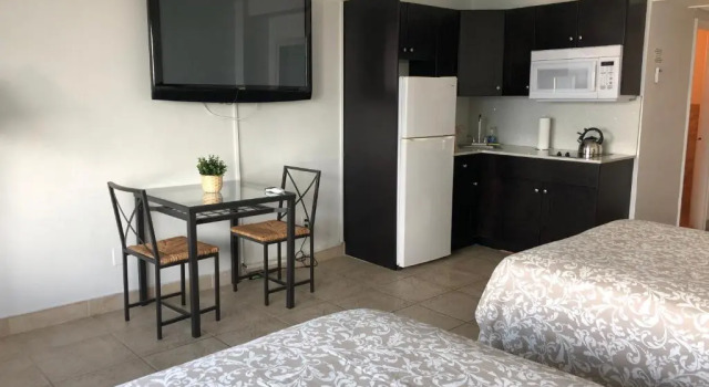 411 Rents Miami, Varaa Huoneisto Hotellit Miami Beach uima-altaalla, Uima-allas
