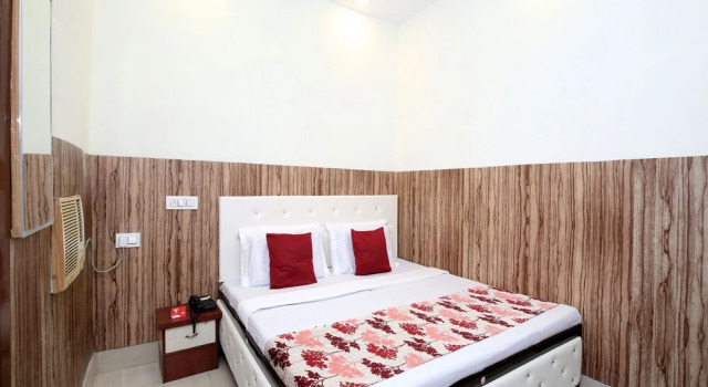 Hotel Aaryans, Buchen Sie Hotel Bhatinda 