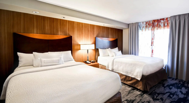 Четырёхместный люкс Executive c 1 комнатой Fairfield Inn and Suites by Marriott North Platte