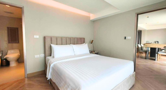 Люкс с 2 комнатами с видом на реку Away Bangkok Riverside Kene