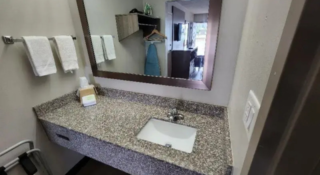 Двухместный номер Deluxe Red Roof Inn Perry