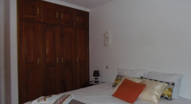 Bright Villa With 2 Rooms in Carvoeiro With Wonderful sea View, 4 Furn, Забронировать Вилла Бизнес-отели Карвоэйру, рядом с Praia do Vale Covo, 4* 5*