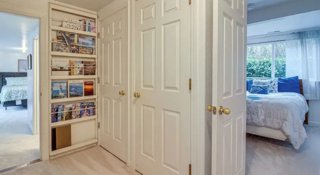 Cliffside Lighthouse Beach Home w/ Ocean View, Boek Hotel Charleston Oregon Coast