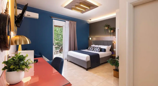 Номер Superior с балконом ELLE Rooms & Suites