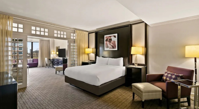 Двухместный номер с видом на гавань Отель Тhe Royal Sonesta Harbor Court Baltimore