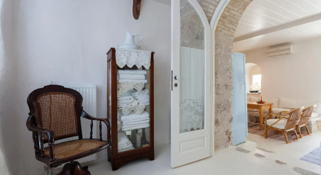 Large Traditional Captains House, Book Hotel Hotels in Central Greece with Parking, Parking