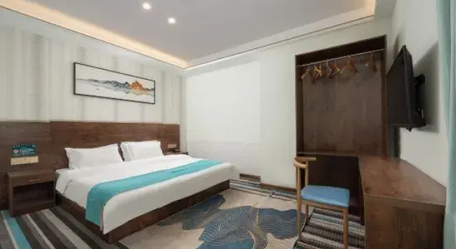 Двухместный люкс Deluxe Shangchao Fashion Hotel