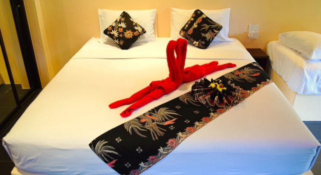 Двухместное бунгало с балконом Lanta Pearl Beach Resort