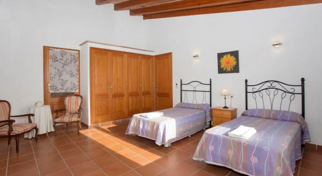 Villa - 4 Bedrooms with Pool and WiFi - 103183, Book Villa Pollença Majorca