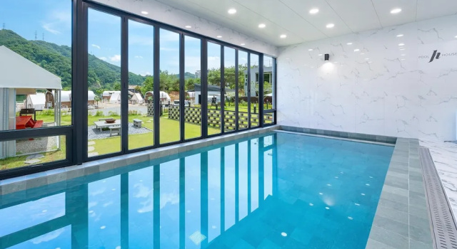Коттедж с 3 комнатами с балконом Gapyeong JH PoolVilla & glamping