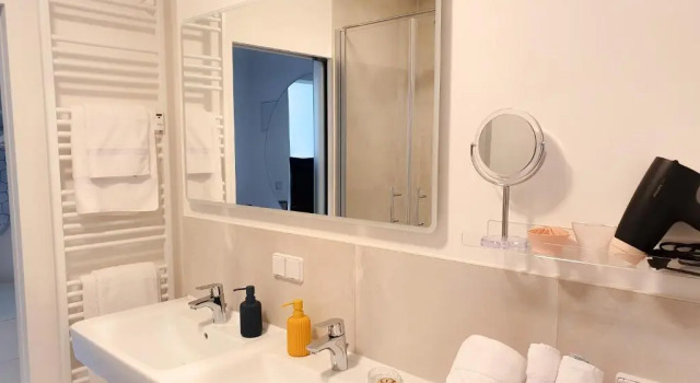 Апартаменты PB Ferienwohnungen - FeWo 6 - Stilvoll eingerichtetes Apartment im Herzen Senftenbergs