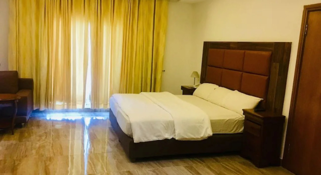 Peninsula Hotel & Towers, Prenota Hotel Hotel tutto incluso a Eti-Osa, All Inclusive
