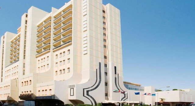 Mercure Grand Hotel, Rezervați Hotel Doha Qatar, aproape de Doha Fort, 3* 4*