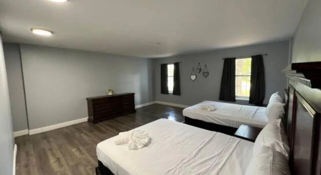 Коттедж Palm Paradise with Heated Saltwater Pool - 10 min to the Beach
