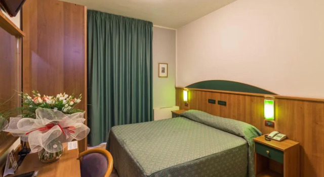 Двухместный номер Standard B&B Hotel Roy