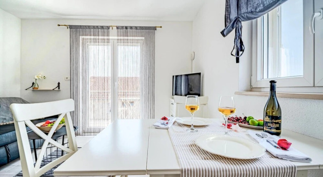 Stunning Apartment in Orebic With Wifi and 1 Bedrooms