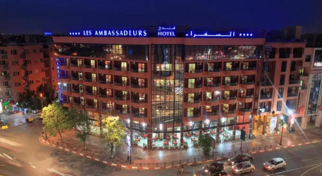 Студия с балконом Appart Hotel Les Ambassadeurs