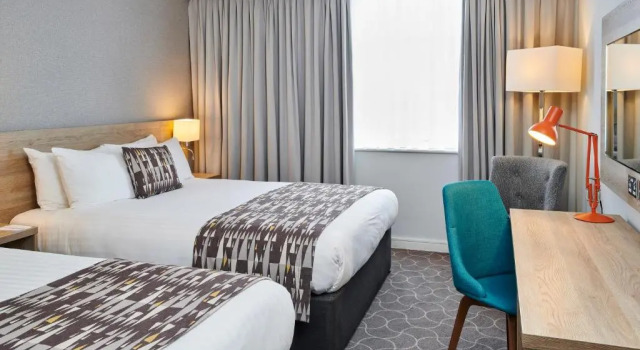 Четырёхместный номер Standard Holiday Inn Ellesmere Port/Cheshire Oaks by IHG