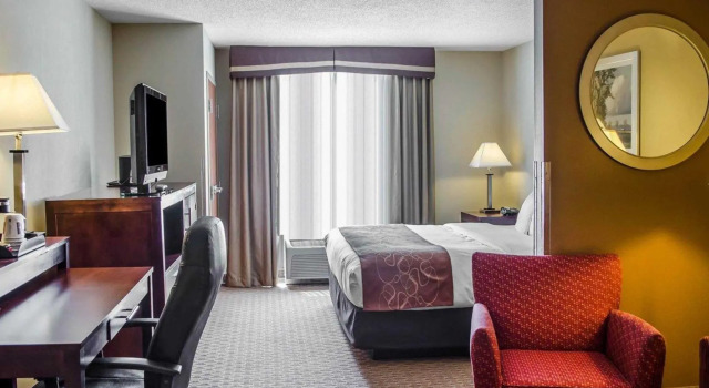 Люкс Comfort Suites Hummelstown - Hershey