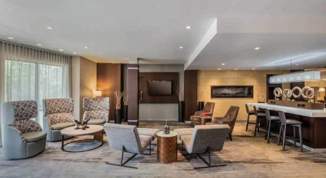 Люкс с 2 комнатами Courtyard by Marriott Waldorf