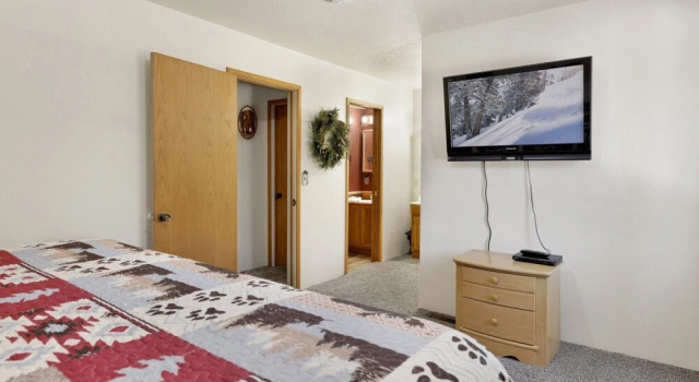 2158-bearfoot Hideaway 4 Bedroom Home by Redawning