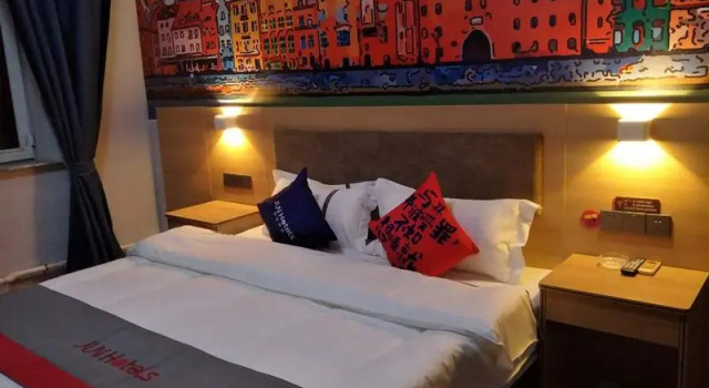 Jun Hotel Inner Mongolia Tongliao Kerchin District North Railway Station Square, Book Hotel Tongliao Inner Mongolia
