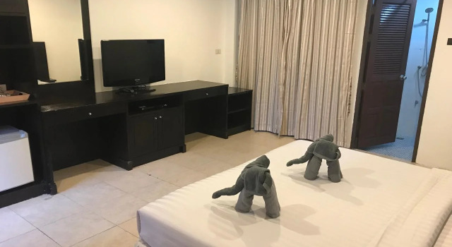 Hill Side Patong Hotel, Забронировать Отель Карон Бич остров Пхукет