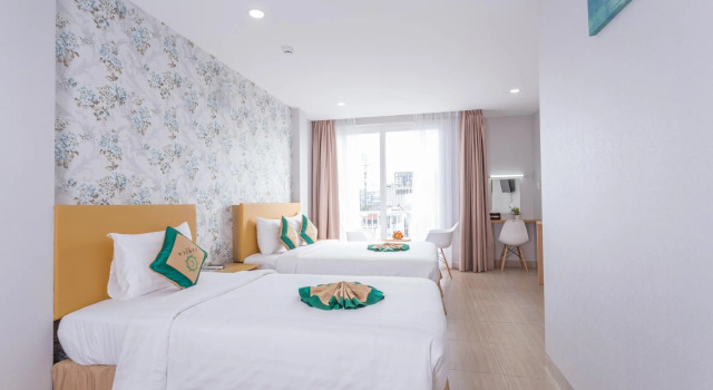 Трёхместный номер Deluxe Camila Airport Hotel