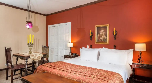 Standard Dreier Zimmer Hotel Dann Monasterio