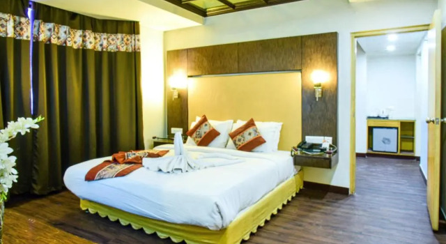 Люкс Deluxe Quality Inn Residency