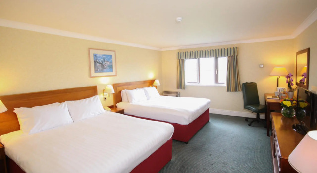 Двухместный семейный номер Standard Holiday Inn Coventry South