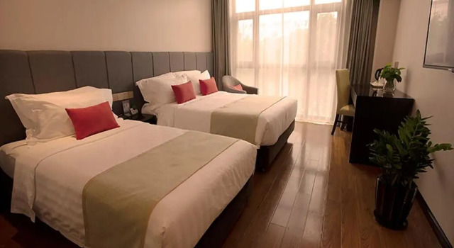 Семейный номер Standard Shanghai Joyful Star Hotel-Free shuttle bus to Pudong Airport and Disneyland