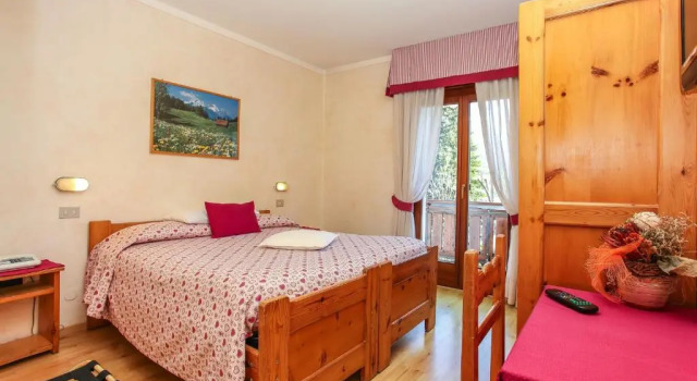 Camera doppia Standard con balcone Albergo Adele