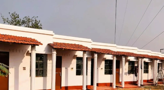 STAYMAKER Gharana Resort, Rezerwuj Ośrodek wypoczynkowy Bolpur West Bengal
