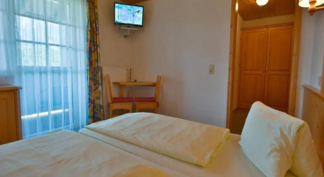 Cafe Pension Kitzer, Rezerwuj Hotel Haus im Enstal Liezen