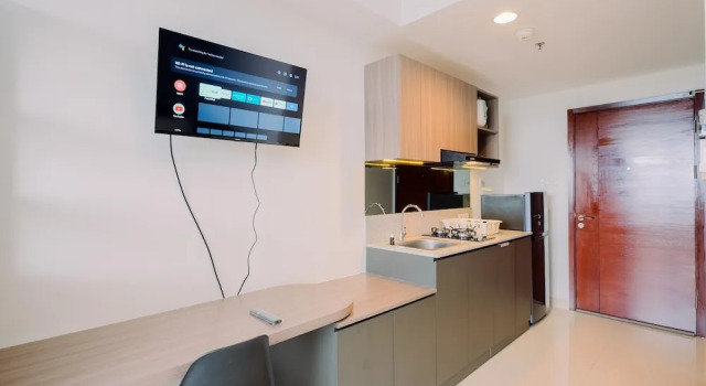 Homey And Wonderful Studio At West Vista Apartment, Book Apartment Jakarta Jakarta Province