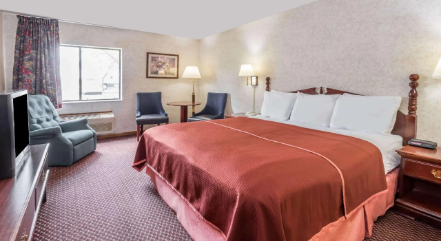 Двухместный номер Standard Howard Johnson by Wyndham Manteno