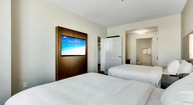 Четырёхместный люкс c 1 комнатой с видом на залив Residence Inn by Marriott Corpus Christi Downtown