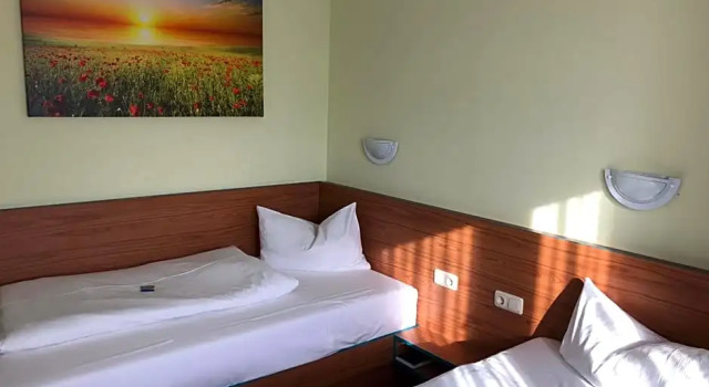 Двухместный семейный номер Standard REGIOHOTEL Halle Leipzig Airport