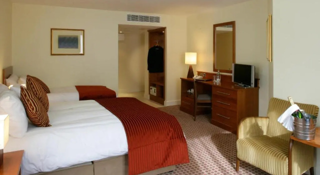 Трёхместный номер Cassidys Hotel