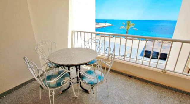 Апартаменты La Torre - holiday apartment with sea views in Moraira