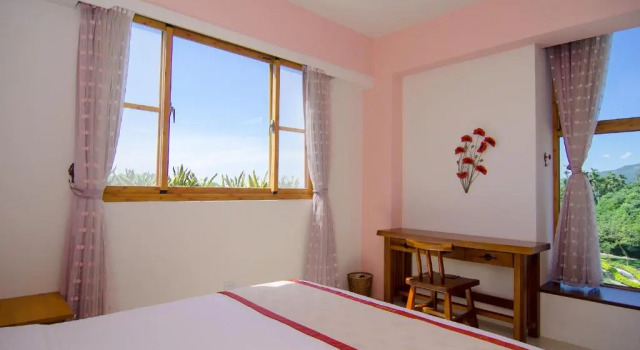 Четырёхместный номер Standard XinFu Traveler Inn