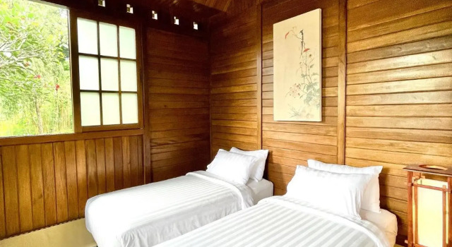 The Onsen Hot Spring Resort, Boek Resort Hotels in Batu met parkeren, in de buurt van Taman Wisata Tirta Nirwana Songgoriti, Parkeren