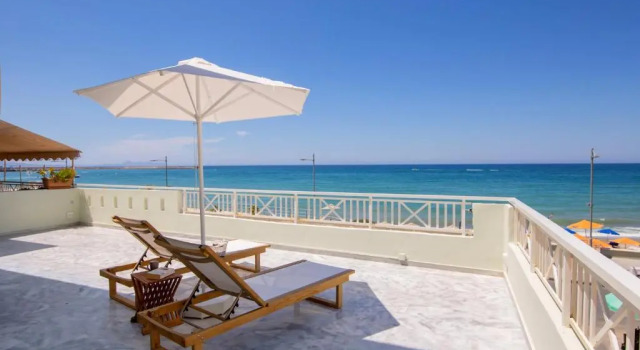 Апартаменты Seafront Luxury Suite
