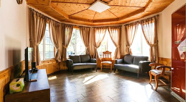 Hongcheon Riverside Castle Pension