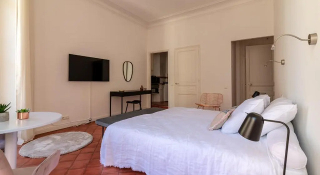 Студия La Guitare 23 - Large Modern Studio with Balcony in Center of Cannes, Just Behind Grand Hotel