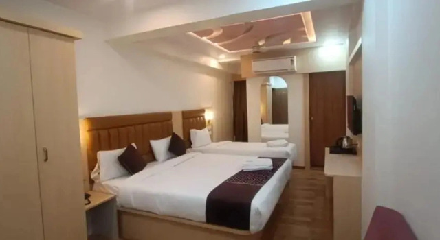 Hotel President Pride