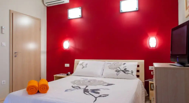 Restful Holiday Home in Stani?I with Balcony, Đặt Căn hộ Celina Split Region