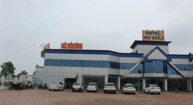 Hotel New World, Забронировать Отель Карнал Национальный столичный округ Дели