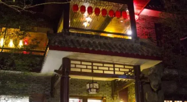Qingchengshan Town Anyu Zhaiyi B&B (Dujiangyan Chinese Giant Panda Garden Branch), Boek Bed and Breakfast Hotels in Chengdu met parkeren, Parkeren